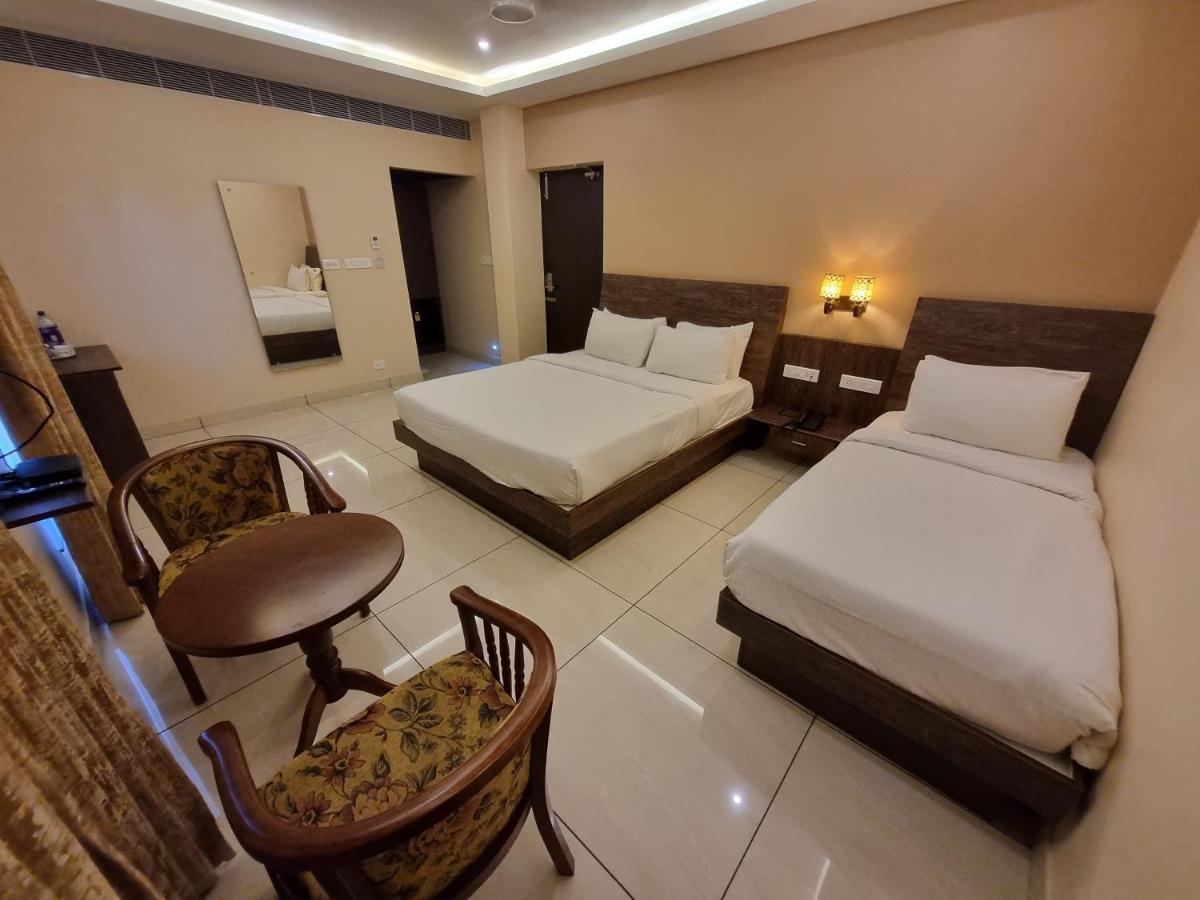 Hotel Plutus Residency Auroville Exterior foto